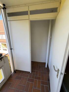 Abstellraum Balkon - 