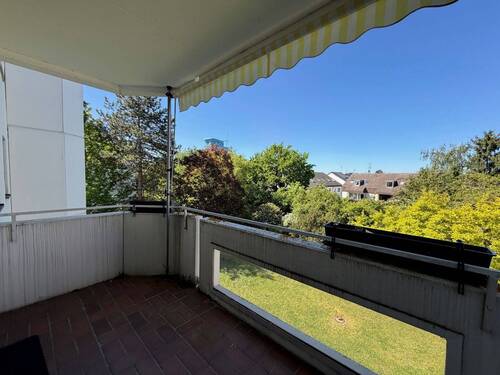 Balkon - Gemütliche 2-Zimmer-Wohnung mit sonnigem Balkon und Aufzug