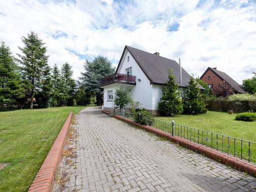 Hofeinfahrt - 5 Zimmer Einfamilienhaus zum Kaufen in Hasbergen