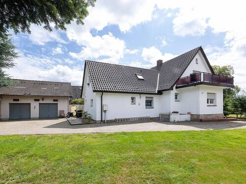 Seitenansicht - 5 Zimmer Einfamilienhaus in Hasbergen