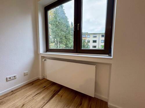 Neue Heizkörper in allen Zi - 