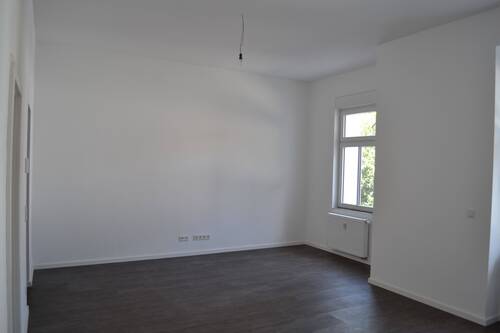 Wohnzimmer - 2 Zimmer Etagenwohnung in Saarbrücken