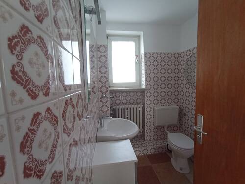 Burgwedeler Str. 42 WC mit Dusche.jpg - 