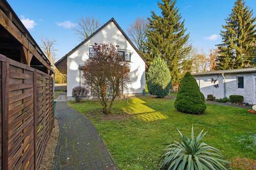 Hausansicht - 4 Zimmer Mehrfamilienhaus, Wohnhaus in Panketal