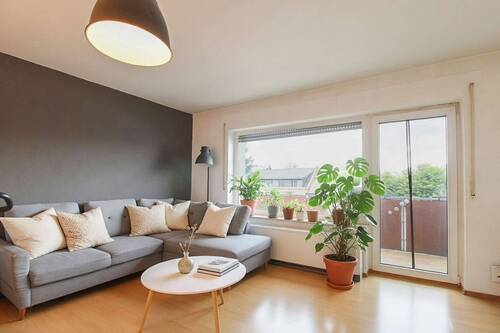 Wohnzimmer - 3 Zimmer Einfamilienhaus zum Kaufen in Weiterstadt