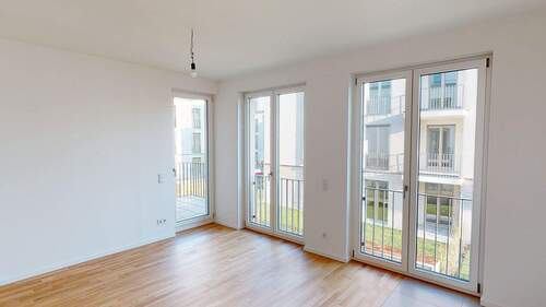 Wohnzimmer - 2 Zimmer Etagenwohnung zum Kaufen in Berlin