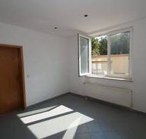 2-Zimmer-Büroeinheit im Hochparterre mit Dusche in Leipzig-Schönefeld!