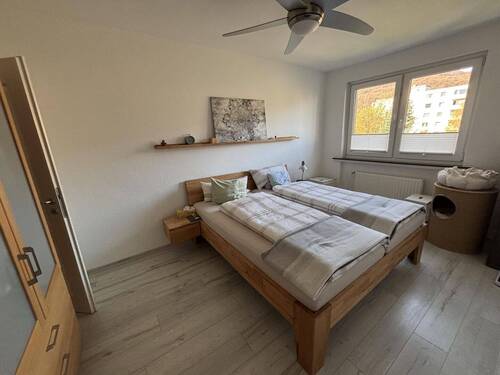 Schlafzimmer - Etagenwohnung mit 68,60 m&sup2; in Springe zum Kaufen