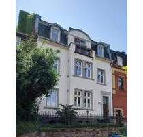 Stilvolles, gepflegtes Mehrfamilienhaus mit 4 Wohnungen in ruhiger, bevorzugter Lage von Alt-Saarbrücken,mit Terrasse, Balkon und Garten zur Südseite
