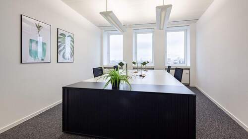 Büroraum mit 4 Arbeitsplätzen - Büro in Offenbach am Main