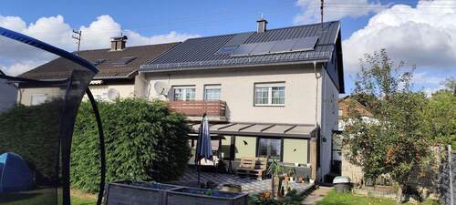 Hausansicht vom Garten - Gepflegtes Reihenendhaus mit großem Grundstück in Illingen