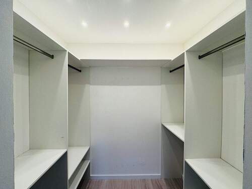 EG_Schlafzimmer_Kleideraum - 