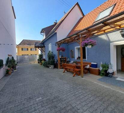 Vorderhaus Hof zur Straße - 5 Zimmer Bauernhaus, Landhaus zum Kaufen in Maxdorf