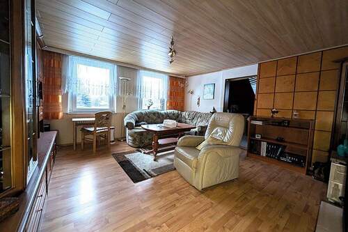 Wohnzimmer - Mehrfamilienhaus, Wohnhaus mit 200,00 m&sup2; in Klingenthal zum Kaufen