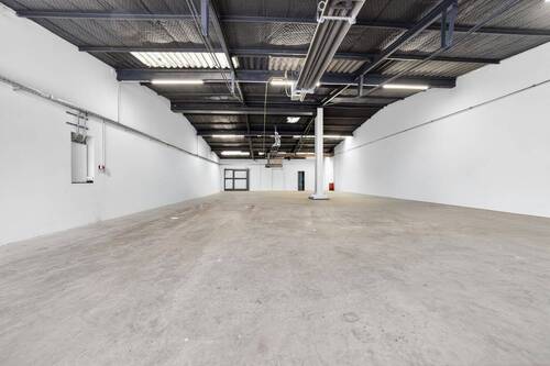 0D3A3561 - Neu + Gewerbeimmobilie + Hallenanmietung 241 m2 + Industriegebiet Saarlouis + perfekte Autobahnanbindung