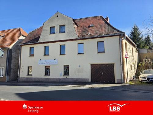 Außenansicht - Haus mit etabliertem Friseurladen
