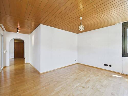 Wohnzimmer - Etagenwohnung mit 88,20 m² in Esslingen am Neckar zum Kaufen