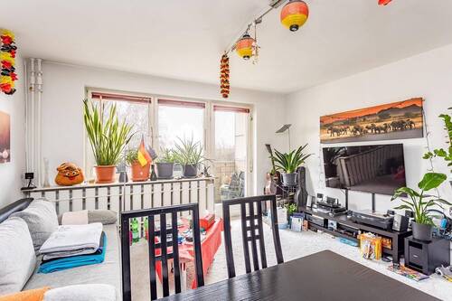 Wohn- und Essbereich - Etagenwohnung mit 58,00 m² in Berlin zum Kaufen