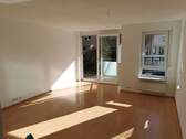 Wohn- Essbereich - Schöne und zentral gelegenen 3-Zimmer-Wohnung mit Terrasse in Stuttgart-Plieningen