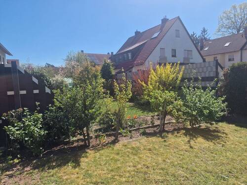 Garten - 6 Zimmer Doppelhaushälfte in Nürnberg