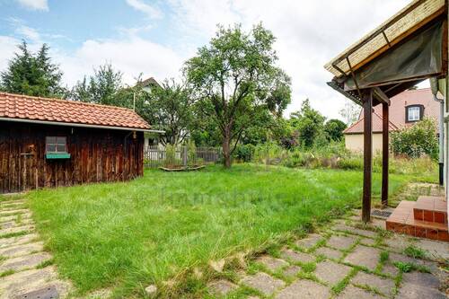 Grundstück mit Altbestand - Doppelhaushälfte mit 146,80 m² in Germering zum Kaufen