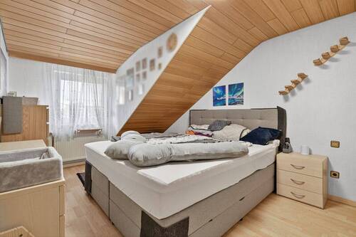 Schlafzimmer DG - 