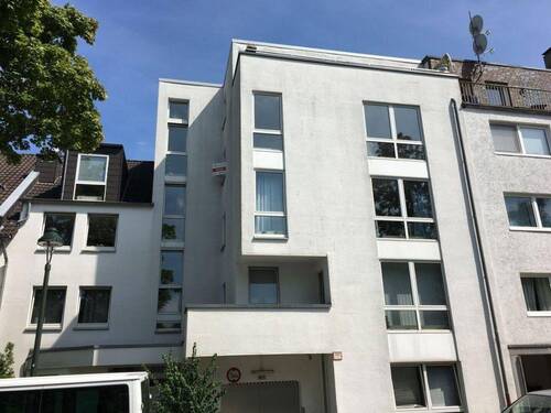 Außenansicht - Helle 2-Zimmer Wohnung mit Balkon in Düsseldorf-Reisholz