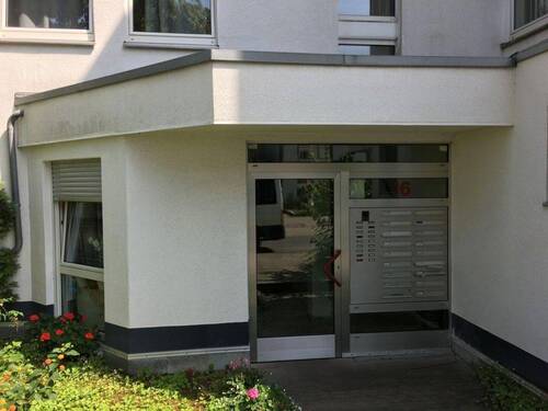 Eingang - 2 Zimmer Etagenwohnung in Düsseldorf