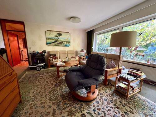 Wohnen EG - 7 Zimmer Einfamilienhaus in Erlangen