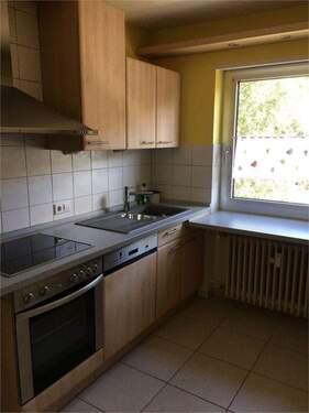 Küche mit EBK - Etagenwohnung mit 94,00 m&sup2; in Kaiserslautern zur Miete