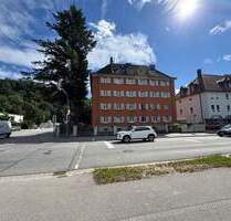 Exklusive, modernisierte 2-Zimmer-Hochparterre-Wohnung in Landshut