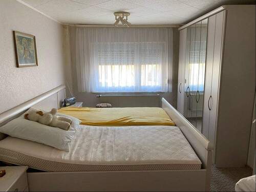 Zimmer 2 im Obergeschoß - 