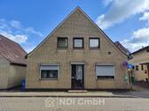 Fassade Front - Mehrfamilienhaus mit 3 Wohneinheiten in gefragter Lage von Uetersen
