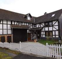 Gemünden: Modern wohnen im historischen Fachwerk - Zweifamilienhaus mit Weitblick!