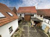 Scheune mit Hof - 