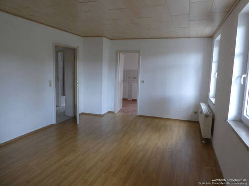 Wohnzimmer - 2 Zimmer Etagenwohnung in Frankenberg/Sa. - Mühlbach