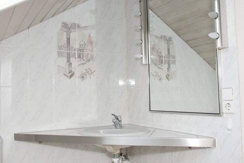 DG-Bad - 8 Zimmer Mehrfamilienhaus, Wohnhaus zum Kaufen in Kressbronn am Bodensee