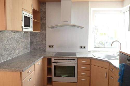 hochwertige Einbauküche - 5 Zimmer Doppelhaushälfte in Forchheim