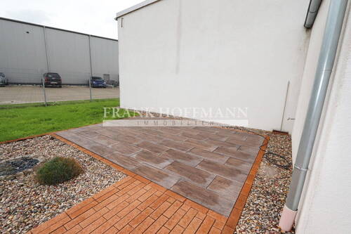 M2041-4 Außenfläche 3 - Halle in Kaltenkirchen zur Miete