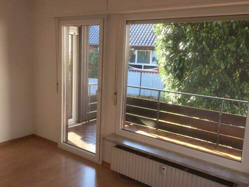 EG (klein) Zimmer mit Zugang zur Terrasse - 