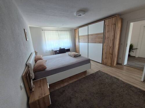 10. Schlafzimmer 2.jpg - 