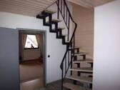 Treppe ins 2 OG - 