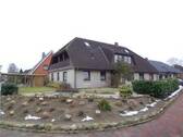 Hausansicht - Ruhige - 5 Zi.-Dachgeschosswohnung - Lohe Rickelshof