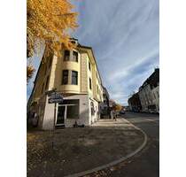 Ecklage mit maximaler Sichtbarkeit - Gewerbefläche direkt an der Bushaltestelle! - Düsseldorf Rath