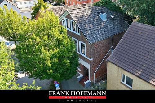V10110a Titelbild - Kleines Wohn-Geschäftshaus mit 2 Einheiten in Itzehoe