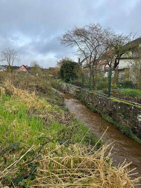 am Bachlauf gelegen - 