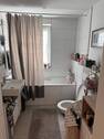Tageslichtbad mit Badewanne - 