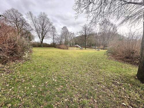 Spielpatz vor der Türe - 