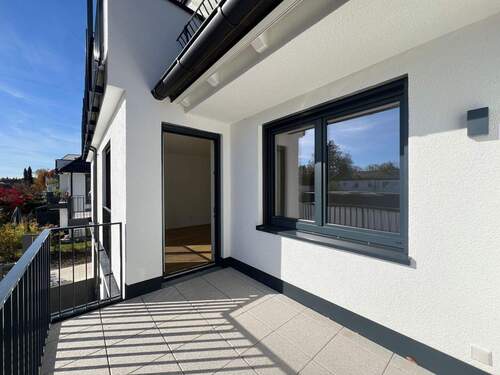 Sonnenplatz auf der Loggia - 3 Zimmer Etagenwohnung zum Kaufen in München