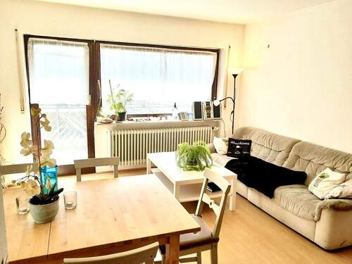 Hier wohnt der Frühling! - 2 Zimmer Etagenwohnung in Oberkirch